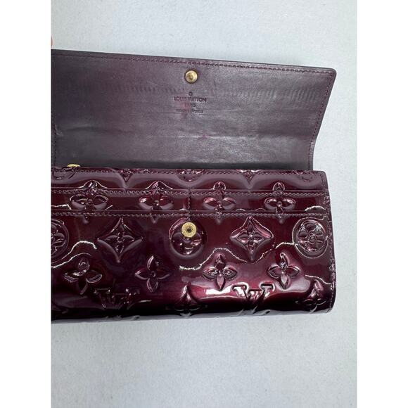 Louis Vuitton Vernis Portefeuille Sarah Wallet Amarante beautiful color - Picture 8 of 10
